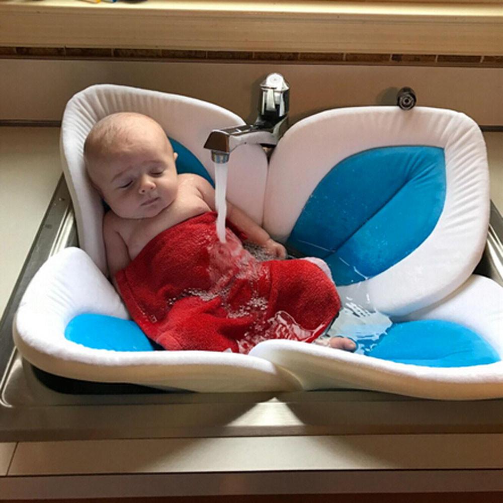 Zachte Bloemen-Babybad voor Wastafel of Reisgebruik – Knuffelbloem