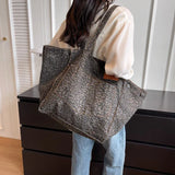 Oversized canvas schoudertas met luipaardprint - Paars