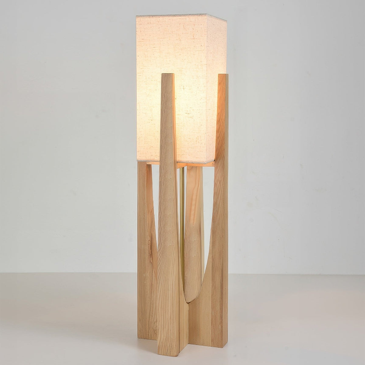 Walnotenhouten Vloerlamp | Minimalistisch & Sfeervol
