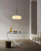 Hanglamp met zijden kap in Japanse wabi-sabi stijl – ovale kap met delicate ribbels