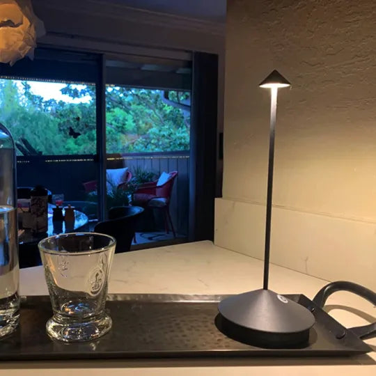 LumiCore | Draadloze LED-tafellamp met stijl