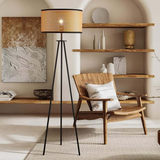 Rieten Driepoot Vloerlamp – Natuurlijke Elegant met Moderne Stijl
