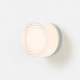Moderne Ronde LED Wandlamp – Strakke Frosted Glas Ontwerp voor Zachte Sfeer