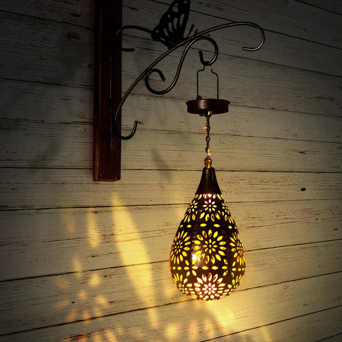 Zonne-energie & Weerbestendige Tuinlamp – SolarLuxe