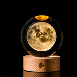 3D Kristallen LED Lamp – Decoratieve Lichtbol met Houten Basis