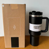 Vacuümgeïsoleerde beker met deksel en rietje – ThermoTumbler