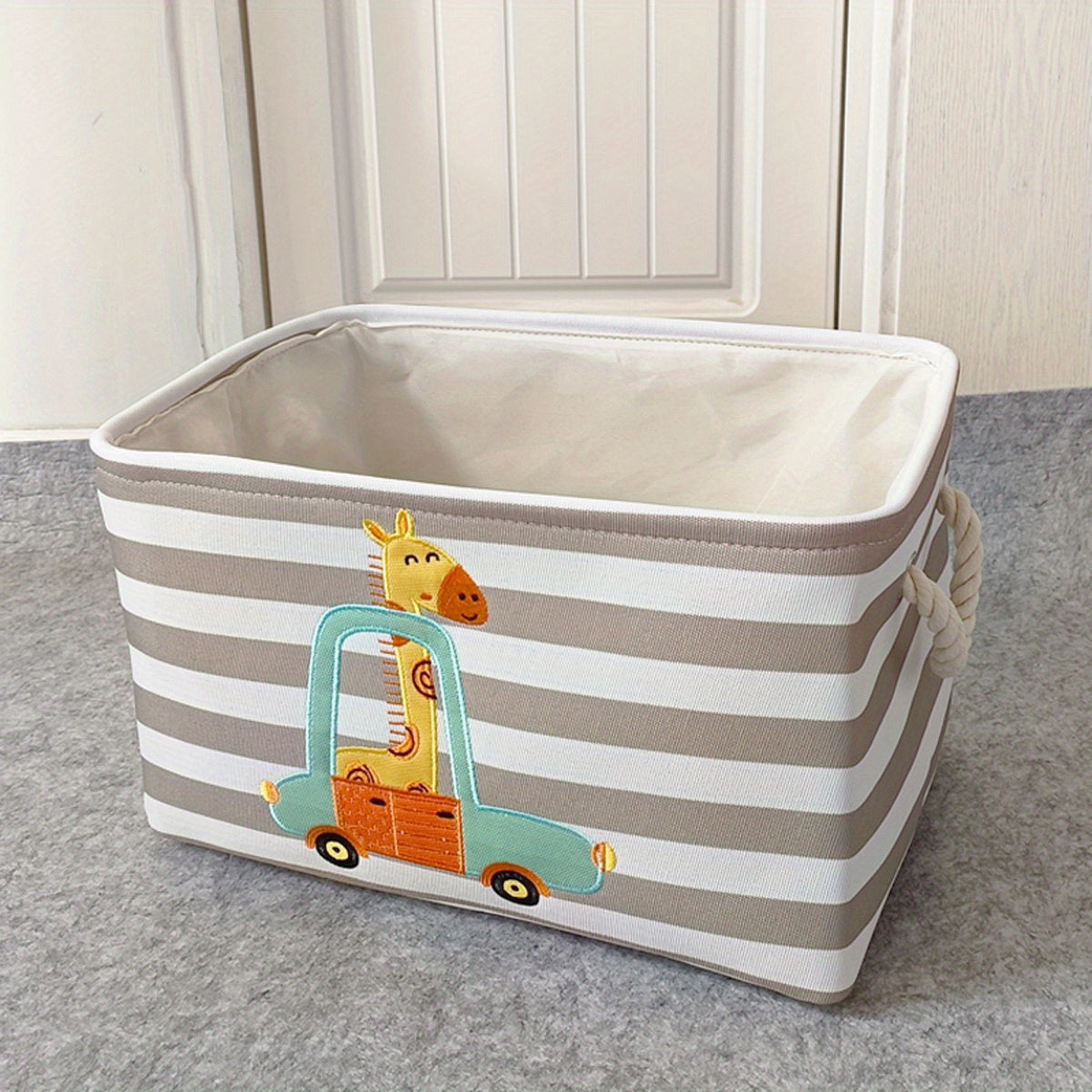 Opbergmand voor Speelgoed en Kleding – Cartoon Leeuw en Giraffe Design