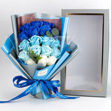 BrightBloom – Ambachtelijk rozenboeket met een selectie van weelderige bloemen