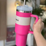 Vacuümgeïsoleerde beker met deksel en rietje – ThermoTumbler
