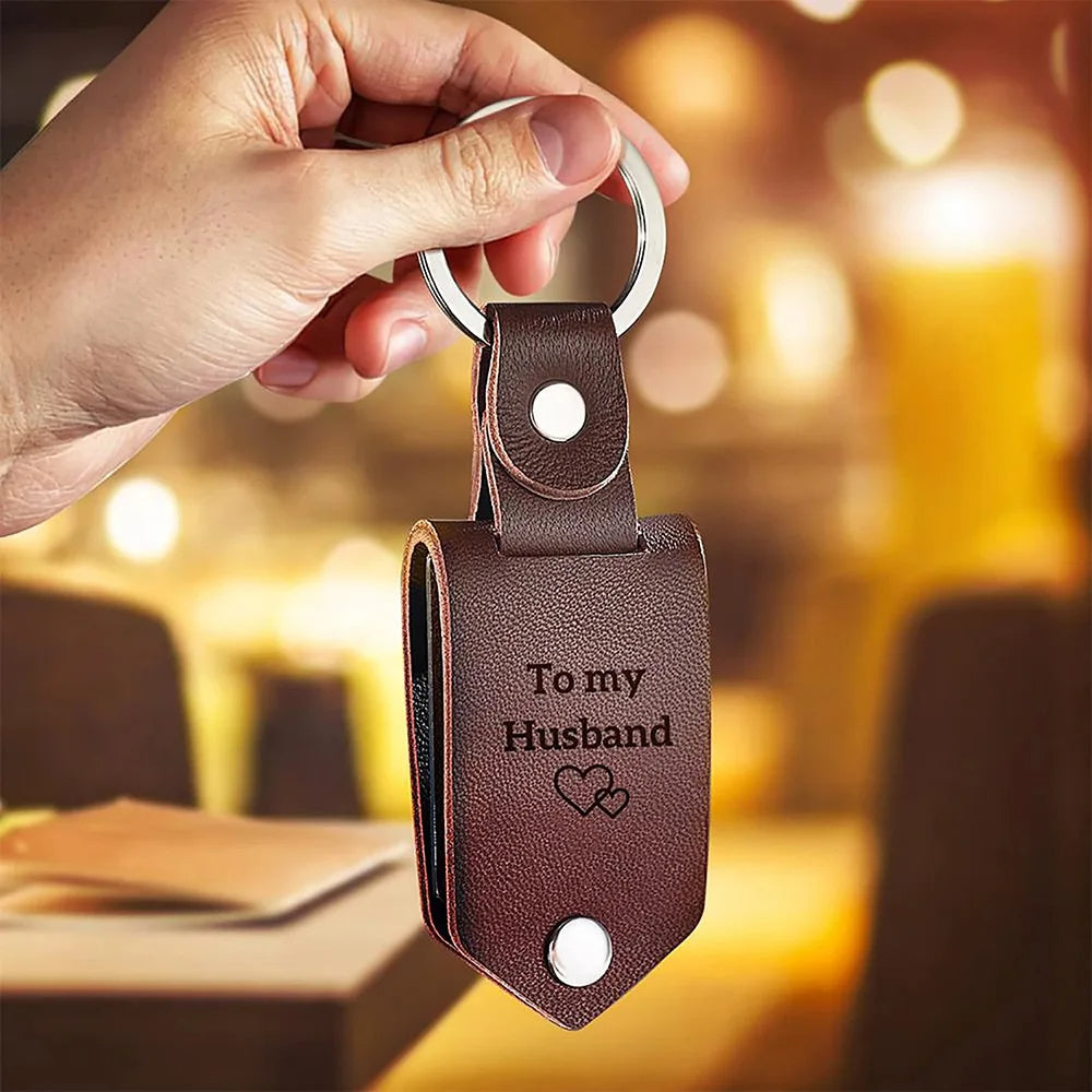 RomanceKey | Vier Valentijn met onze te personaliseren sleutelhanger