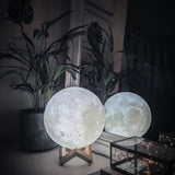 Magische Maanlamp - met Draadloze Touch Control en Houten Stand