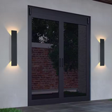 Xyrov | Weerbestendige LED Aluminium Buitenlamp | Modern Design | Energiezuinig | IP65 | Geschikt voor Tuin, Terras, Voordeur | Verkrijgbaar in Wit en Zwart | Duurzaam tegen Regen en Wind