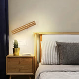 Moderne Gebroken Houten Wandlamp – Natuurlijke LED Sfeerverlichting