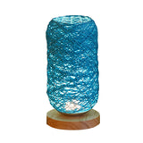 Kleine LED-tafellamp met houten voet en USB-oplaadfunctie