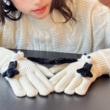 Playful Pals | Omarm de winterpret in elke handdruk!