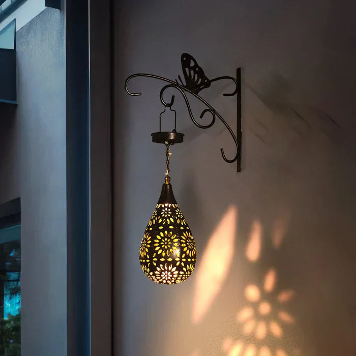 Zonne-energie & Weerbestendige Tuinlamp – SolarLuxe