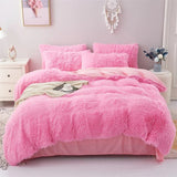 FuzzyHaven | Verander je bed in een knusse haven met deze pluche driedelige beddelenset!