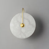 Alabaster LED Wandlamp – Elegant en Rustig Licht