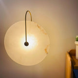 Alabaster LED Wandlamp – Elegant en Rustig Licht