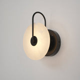 Alabaster LED Wandlamp – Elegant en Rustig Licht