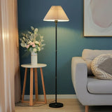 Retro vloerlamp met stoffen kap en ijzeren voet voor woonkamer en slaapkamer
