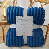StripeWarm – Brede flanellen fleece deken met streepjespatroon