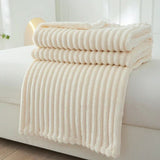 StripeWarm – Brede flanellen fleece deken met streepjespatroon