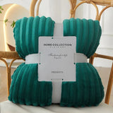 StripeWarm – Brede flanellen fleece deken met streepjespatroon