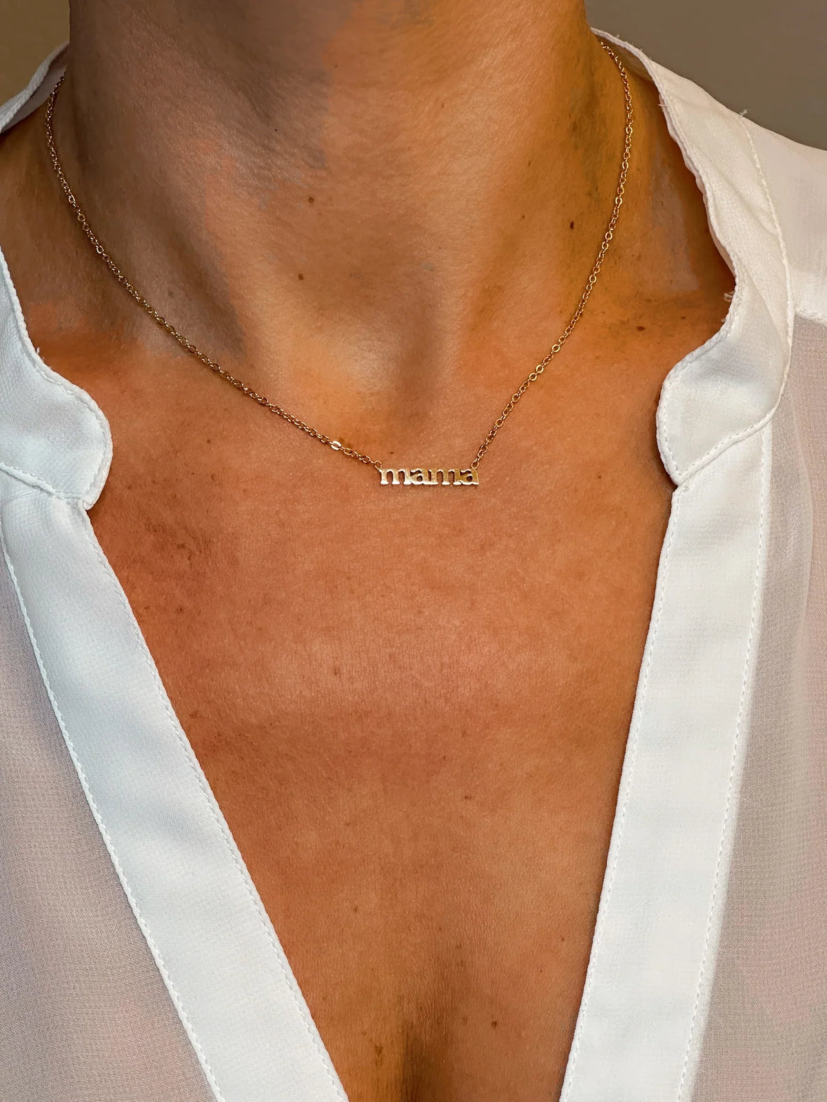 Mama Necklace | Geef je moeder een tijdloze schat die ze voor altijd zal koesteren!
