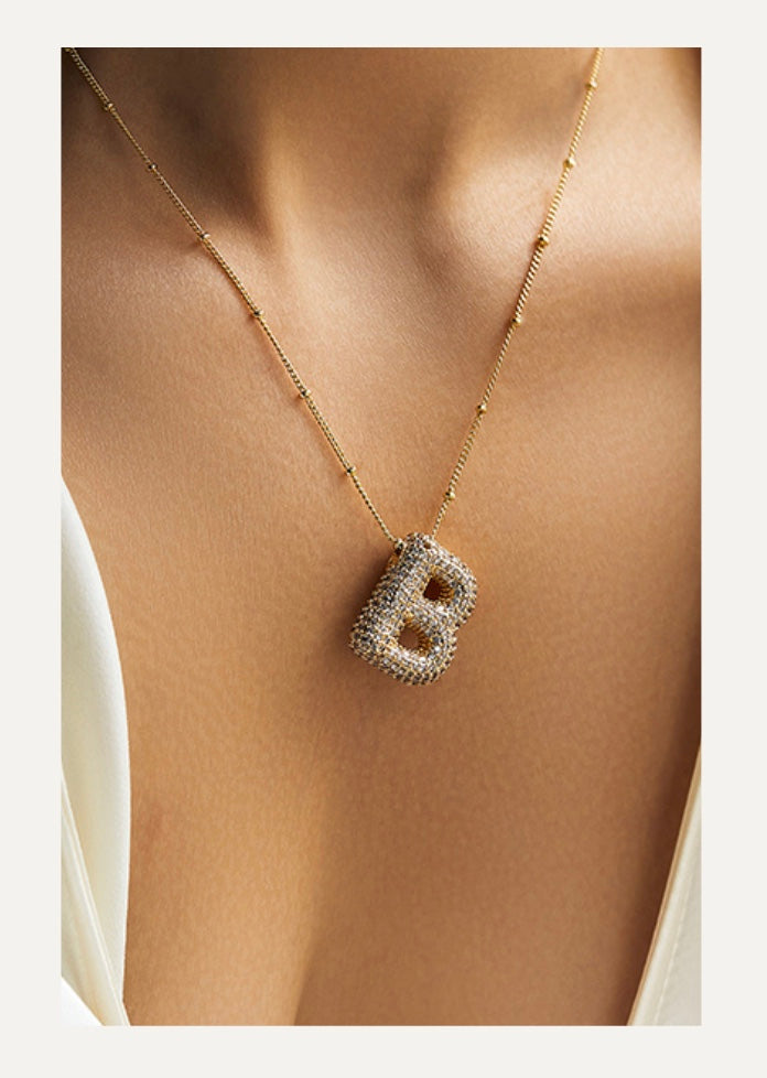 Dames Ketting – Initial Hanger – Fonkelende Stenen – Verfijnde Schakelketting – Statement Sieraad