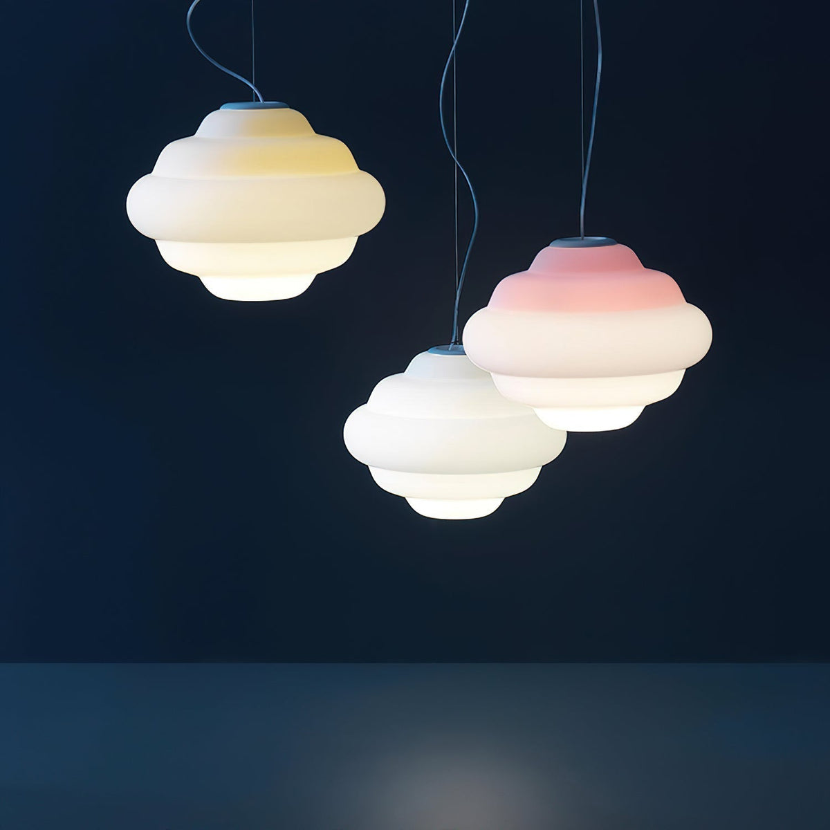 Hanglamp met kleurverloop en zachte lichtverdeling - Aérola