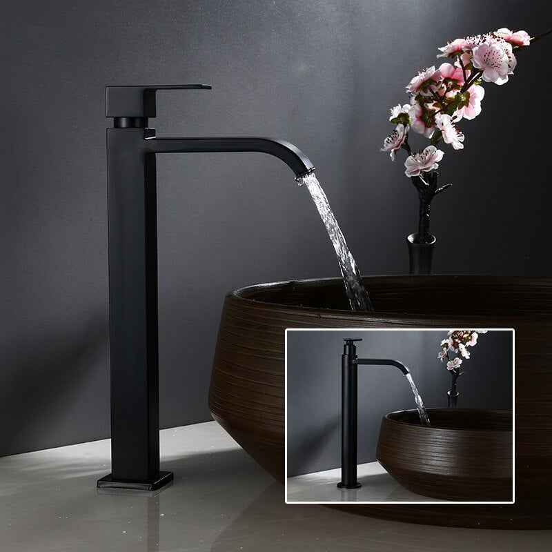 Mat zwart koudwater wastafelmengkraan – Noira