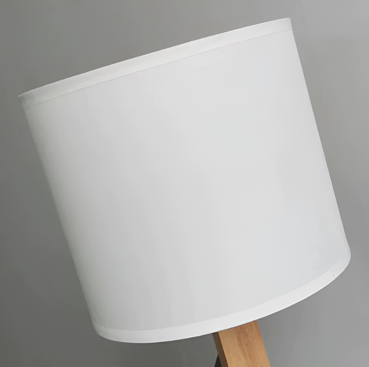 Flexibele Robot Bureau Lamp van Massief Hout – LumoBot