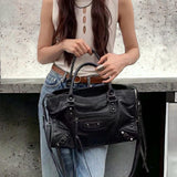 Astrid - Casual handtas met meerdere ritsen en schouderband
