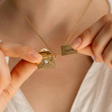 HeartLink | Gepersonaliseerde Briefketting voor je Dierbare