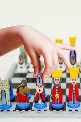 Kids Houten Schaakset - Leuk Leerhulpmiddel voor Strategisch Denken - 30x30 cm met Schaakstukken