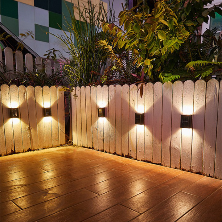 Zonne-energie LED Wandlamp – Draadloze Waterdichte Tuinlamp