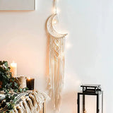 Lunar Macramé Dromenvanger – Mystieke Sfeer en Handgemaakt