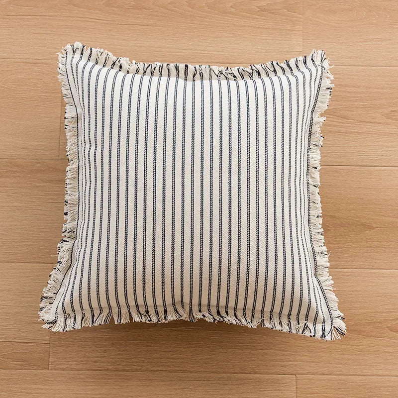 Jacquard Kussenhoes met Franjes – Tijdloos en Comfortabel