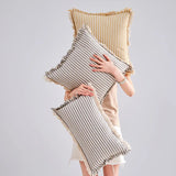 Jacquard Kussenhoes met Franjes – Tijdloos en Comfortabel