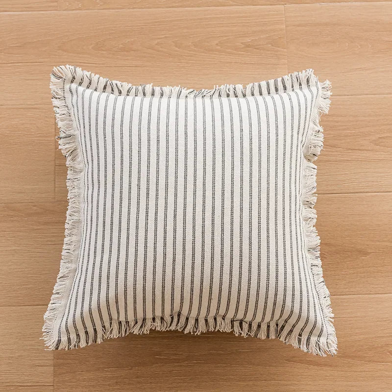 Jacquard Kussenhoes met Franjes – Tijdloos en Comfortabel
