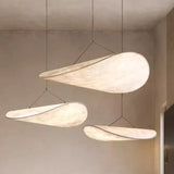 Designers lamp hangend Japandi in de vorm van een langwerpig paneel – moderne elegantie