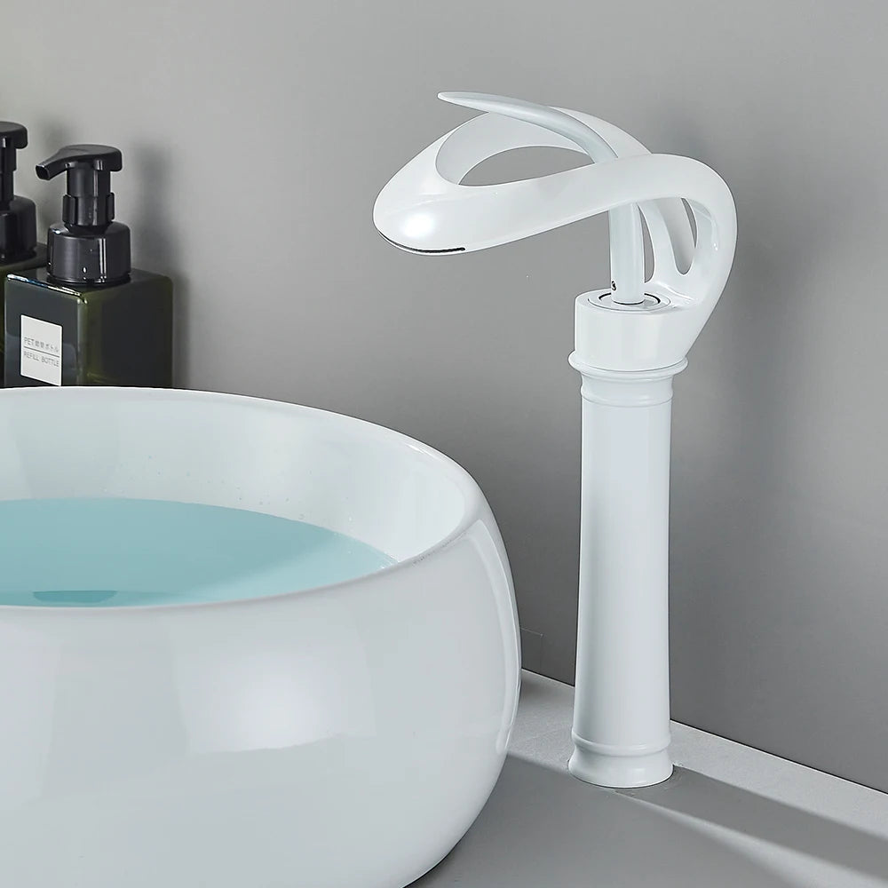 Mengkraan met watervaluitloop - Flowarc