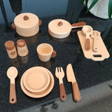 Houten keukenspeelgoed met boomstamlook voor rollenspellen & leerplezier