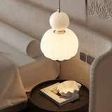 Glazen charme met gouden accent van luxe