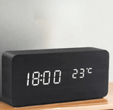 WoodSense LED-Houten Klok – Spraakgestuurd & Stijlvol voor Elke Ruimte
