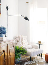 Serge Mouille Eén-Arms Wandlamp – Iconisch Ontwerp uit de Jaren '50 met Verstelbare Arm
