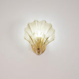 Schelp Wandlamp – Elegante Koper & Glas Wandlamp geïnspireerd op de Kust