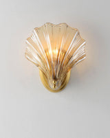 Schelp Wandlamp – Elegante Koper & Glas Wandlamp geïnspireerd op de Kust