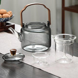 Glazen theepot met houten deksel en filter – 1,2 liter, gerookt glas en hout voor een elegante thee-ervaring